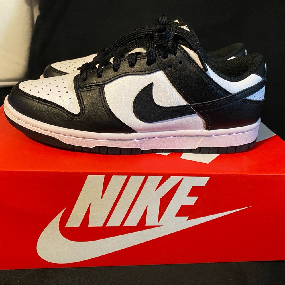 Nike Panda Dunks
